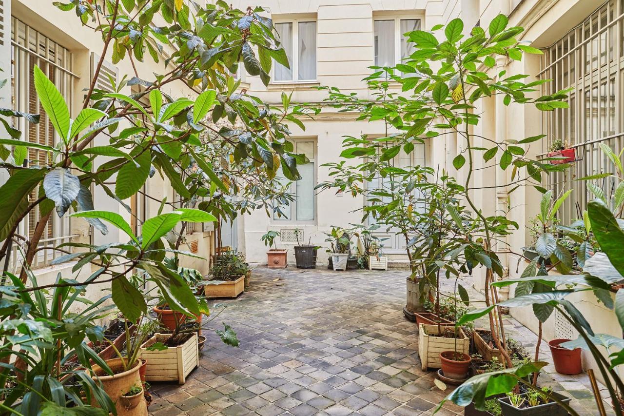 Apartment Louvre Museum By Studio Prestige Paris Bagian luar foto